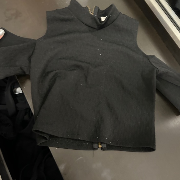 Urban Outfitters Black Mock Crop top with cut out shoulders - Picture 2 of 2